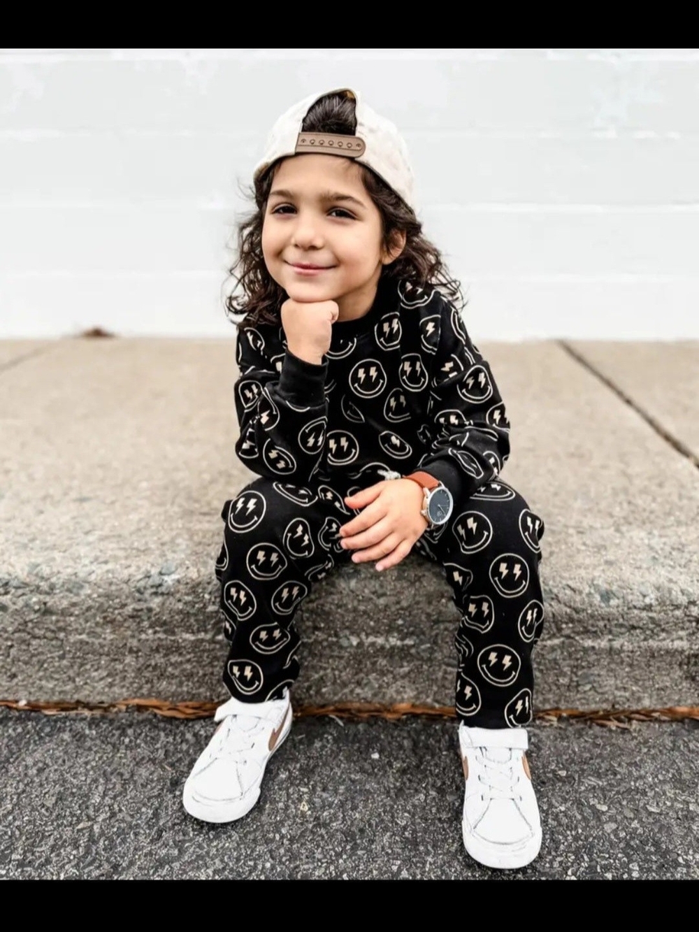 Kids Black Smiley Lightning Matching Set - Casual Sweatshirt & Joggers